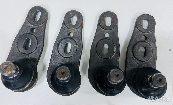 Опора шаровая audi 80 87-89 нижн.прав.(с гур 17mm)