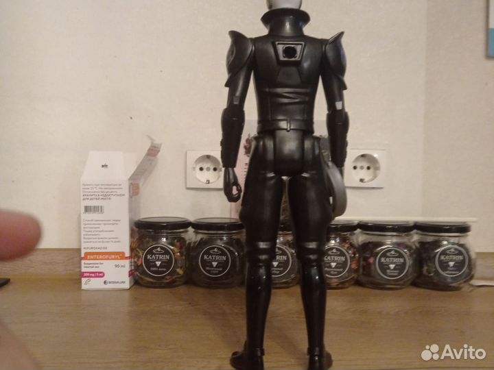 Настольная фигурка