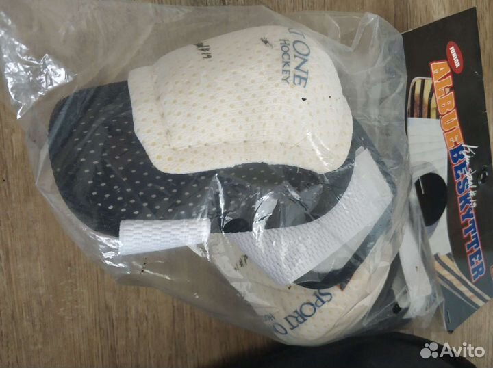 Продам хоккейную форму