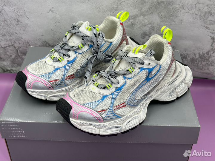 Balenciaga 3XL Sneaker Worn-Out - White Blue Red