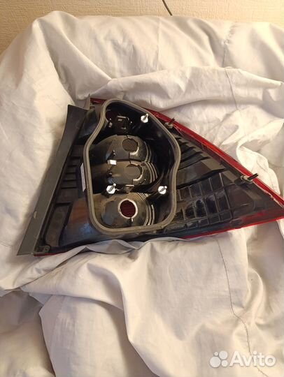 Фонарь левый Ford Focus 2