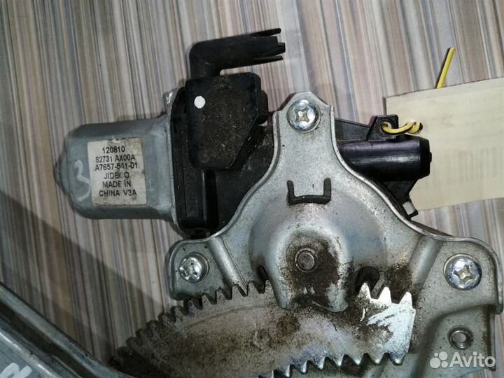 Моторчик стеклоподъемника задний левый nissan Ti