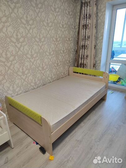 Детская кровать от 3 лет с матрасом бу