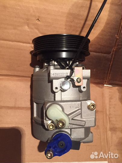 Компрессор кондиционера audi A6. 1127100500 JP