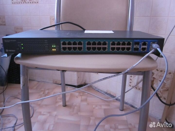 Коммутатор PoE trendnet TPE-224WS новый