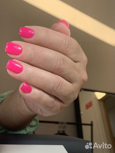 Модель на маникюр