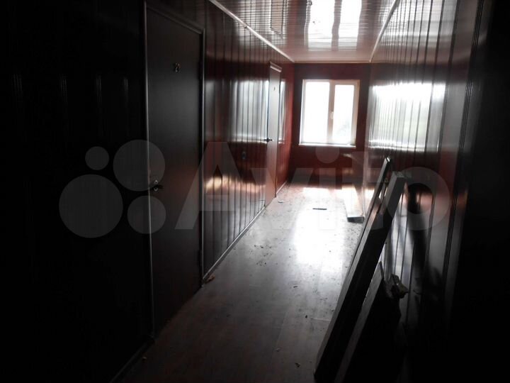 Дом 1380,2 м² на участке 48 сот.