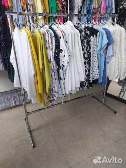 Стойка для одежды