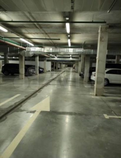 Машиноместо, 14 м²