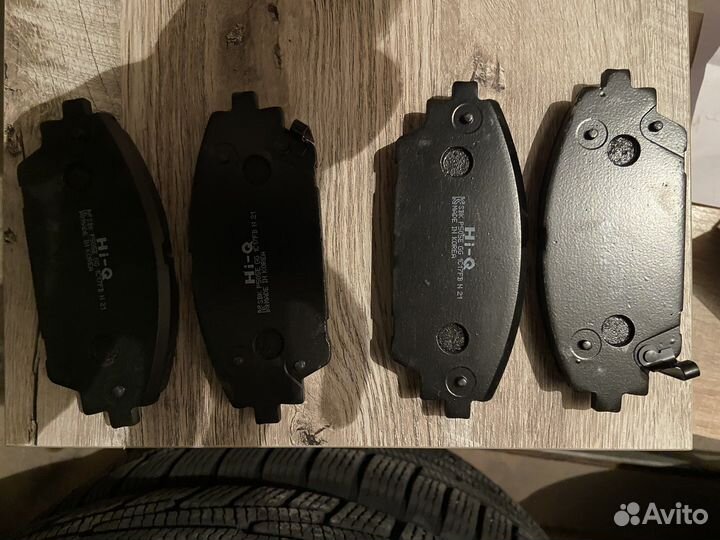 Передние тормозные колодки на Mazda 3 (2018