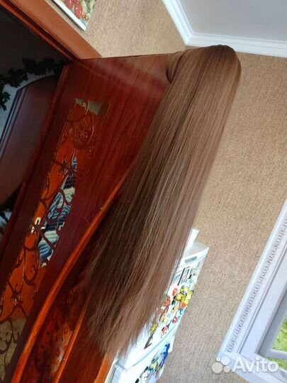 Парик светлый каштан. Новый, красивый