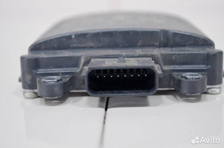 Датчик слепых зон Maserati Levante M161 2016-2020