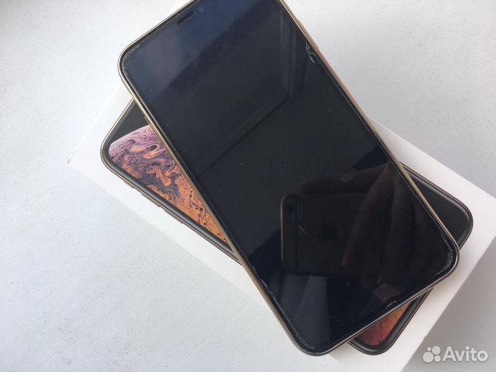Телефон iPhone xs max 64gb