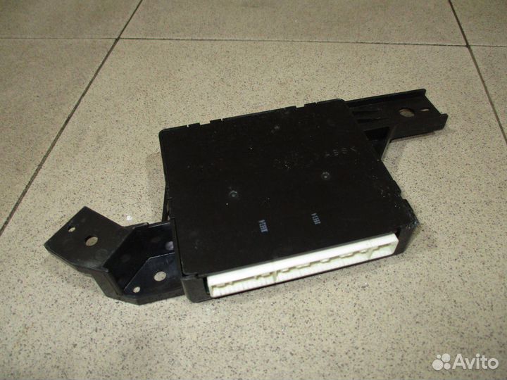 Блок электронный Toyota Camry XV40 2006-2011