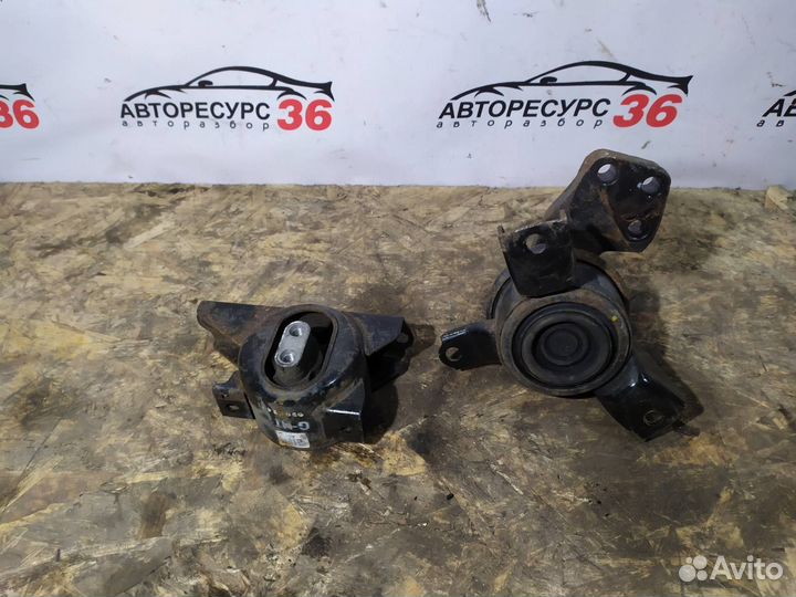 Подушки двигателя 1.6 KIA soul 1