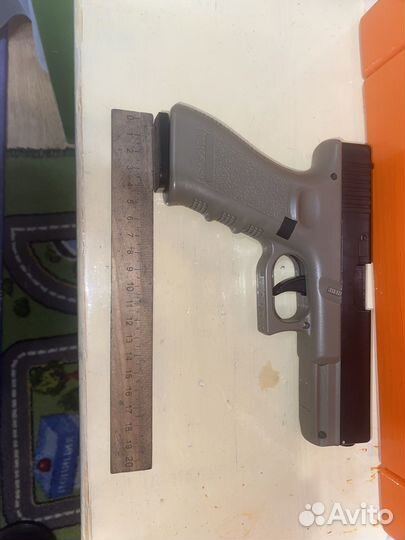 Пистолет игрушечный, пластиковый