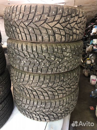 Dunlop SP Winter Ice 02 205/55 R16