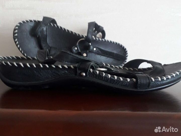 Сандали женские новые