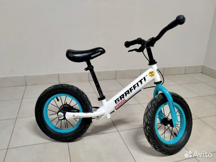 Беговел graffiti