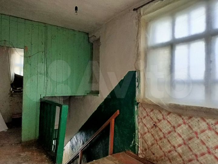 Доля в 2-к. квартире, 55,9 м², 2/2 эт.