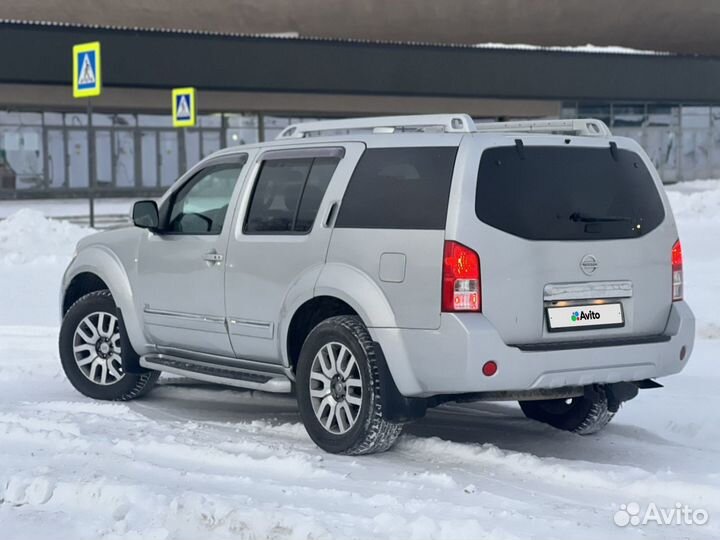 Nissan Pathfinder 3.0 AT, 2012, 130 000 км