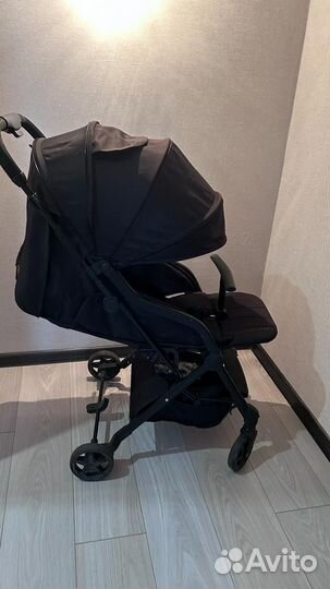 Коляска прогулочная