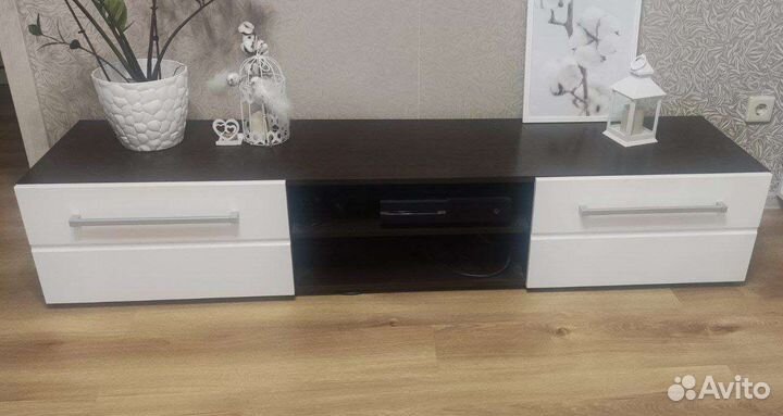 Тумба под тв + полка