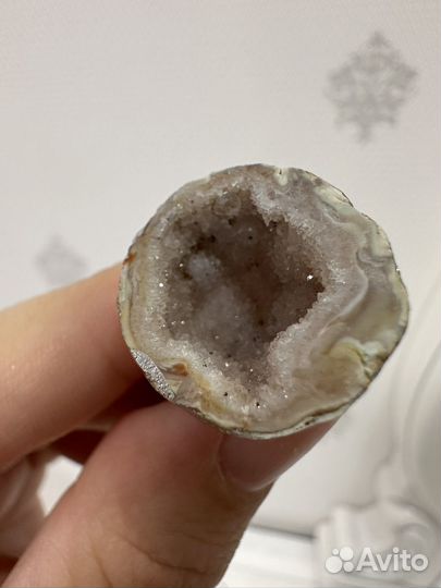 Кулон и кольцо из агата в разрезе