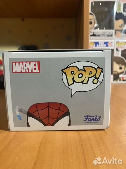 Funko pop Spider Man 2 Perer Parker Suit 2.0