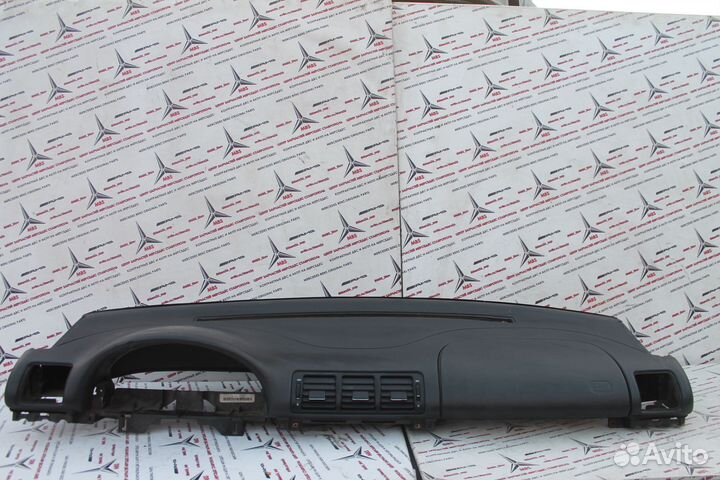 Р Панель (торпедо) w163 ML Mercedes