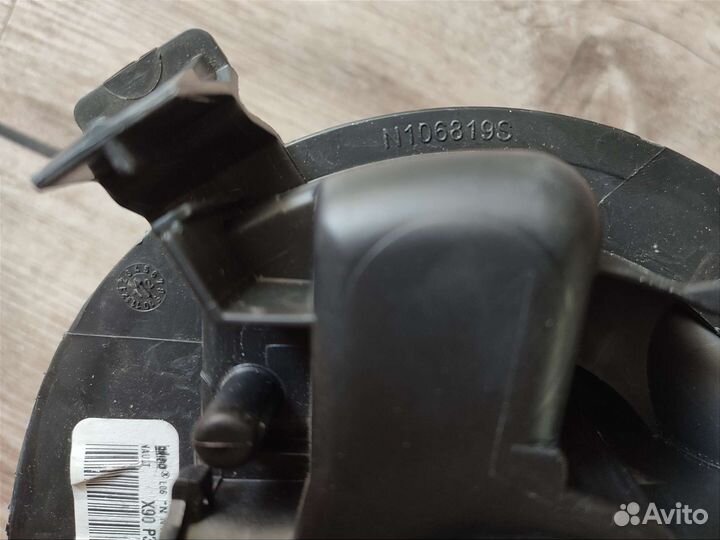 Моторчик отопителя Renault Logan, Sandero, Duster