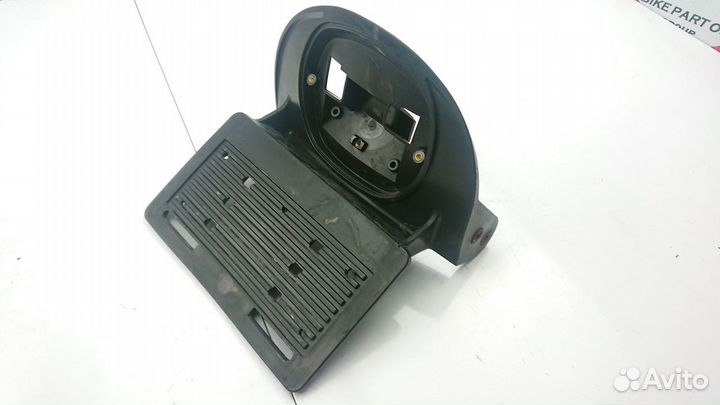 Кронштейн номерного знака/стоп-сигнала 59995-06B