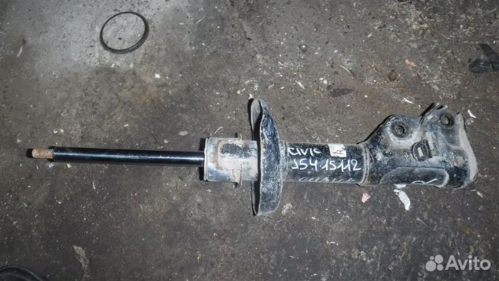 Амортизатор передний правый Honda Civic 4D viii 2