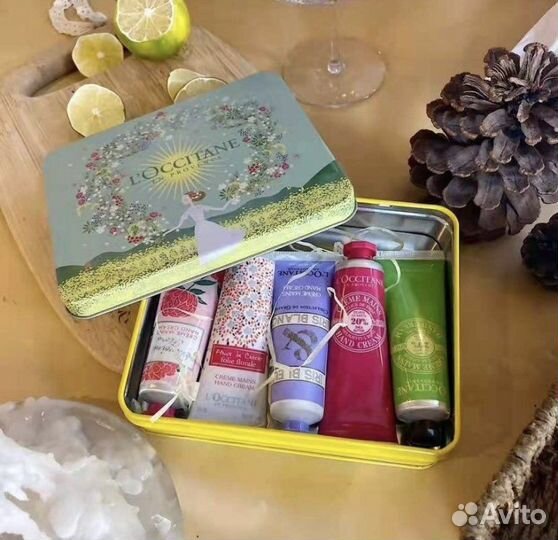 Подарочный набор кремов Loccitane