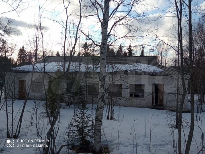 Здание, 240 м²