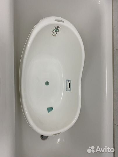 Ванночка для купания новорожденного