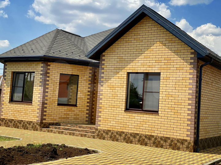 Дом 148 м² на участке 8,5 сот.