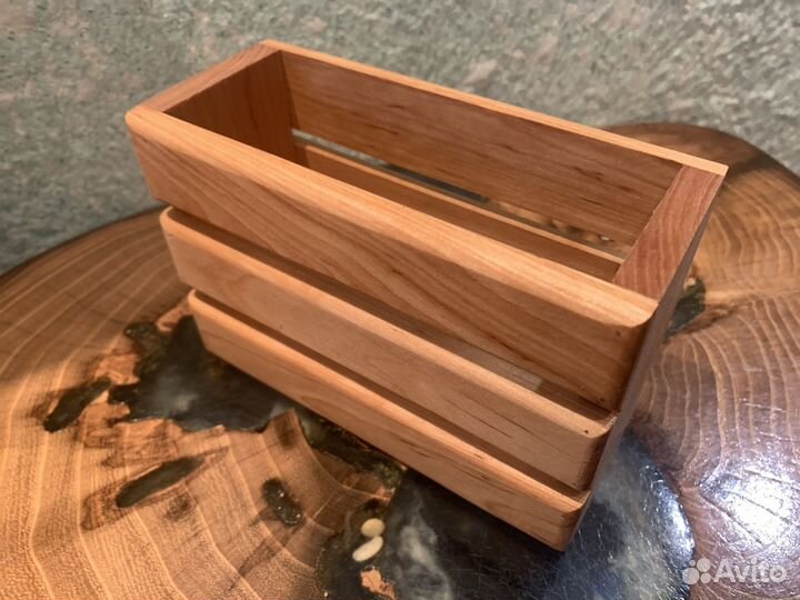 Салфетница деревянная