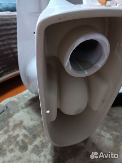 Унитаз с бачком новый