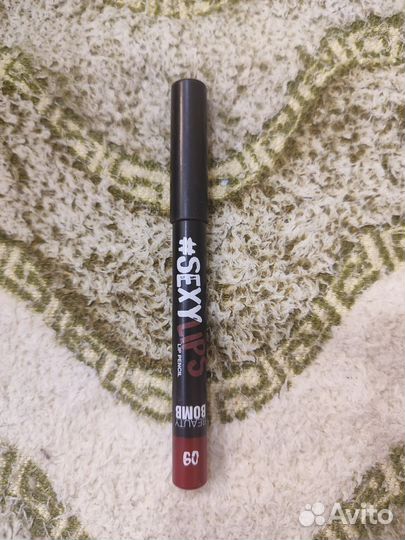 Карандаш для губ