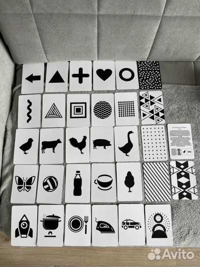 Развивающие карточки для малышей черно-белые