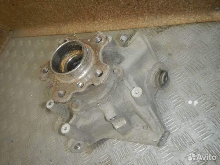 Цапфа/кулак поворотный задний правый BMW X6