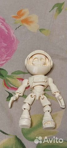 Скелет астронавт