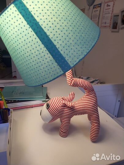 Лампа настольная