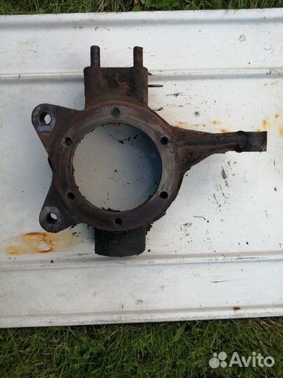 Корпус поворотного кулака правый УАЗ патриот