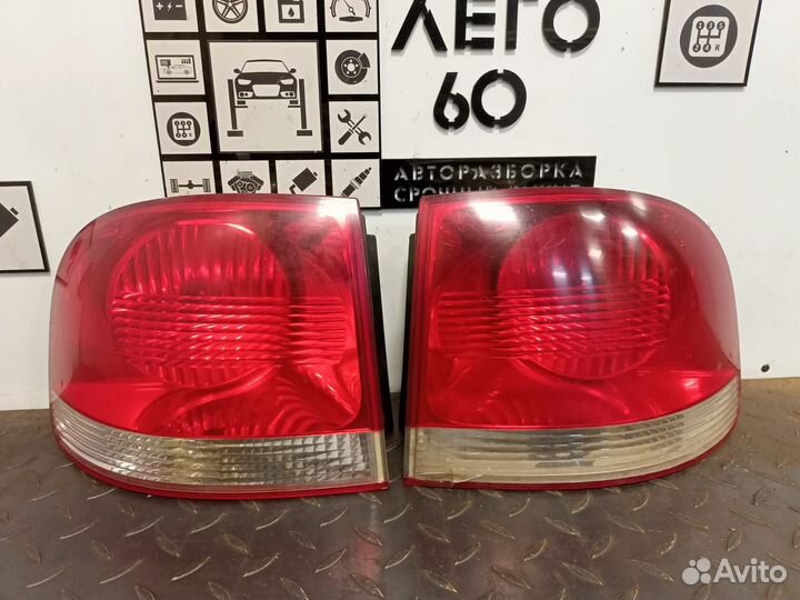 Фонарь задний наружный для VW Touareg 2002-2010