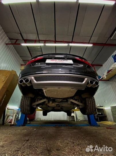 Диффузор с насадками на Audi A4 B8 Рест