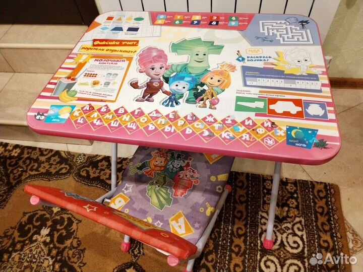 Детский стол и стул