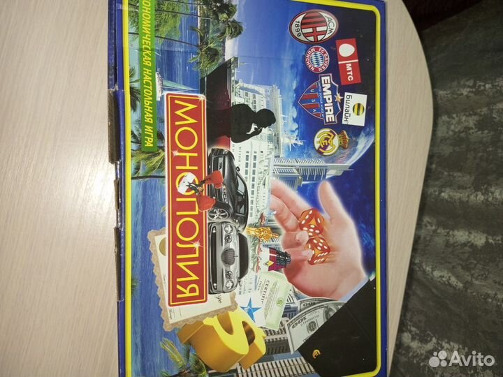 Пазлы, лего, игрушки, настольные игры