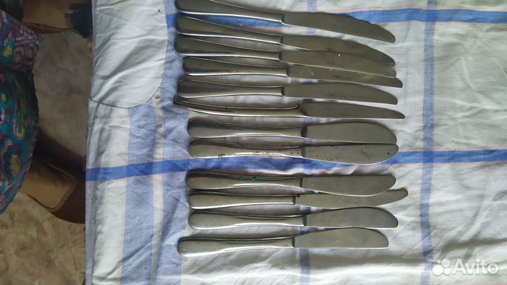 Кухонные ножи и вилки